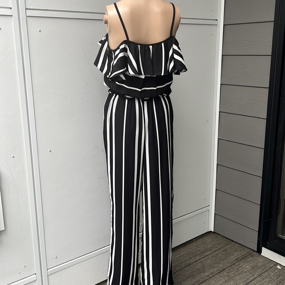 Elegant sexy black and white jumpsuit size 4 - Picture 3 of 5